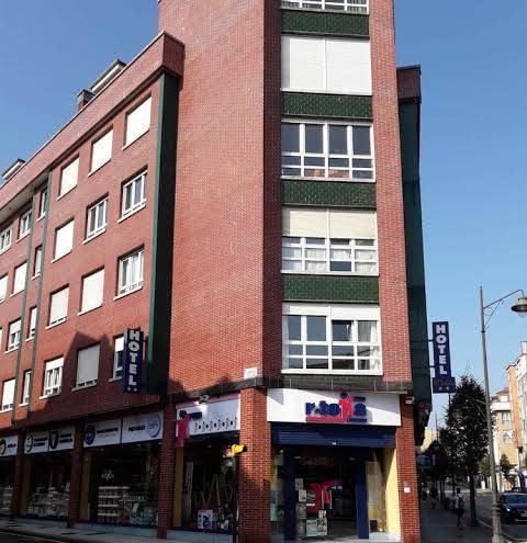 Hotel valdes s l
