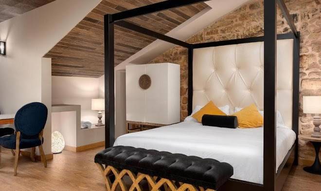 Suite 1907 Aviles Image