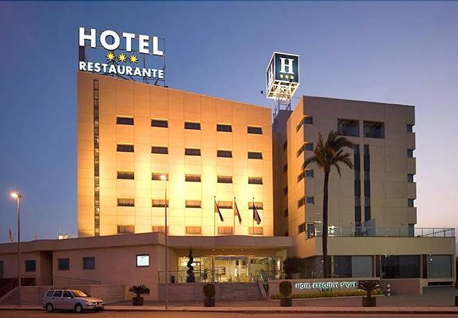Hotel executive sport totana