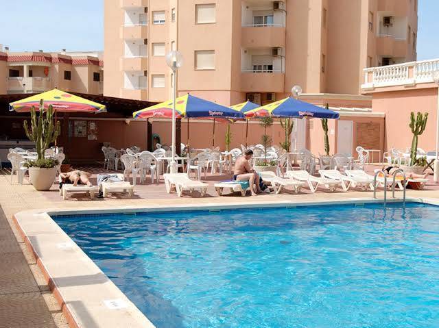 Hotel los delfines