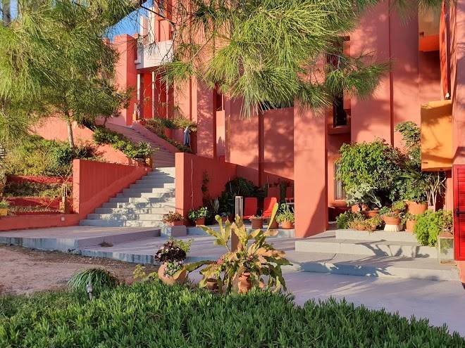 La muralla roja loft