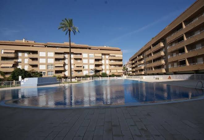 Residencial puerto romano