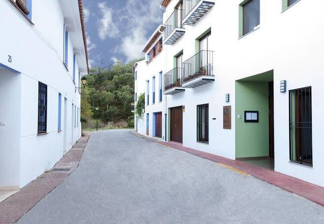 Hotel & Restaurant Beniali Image