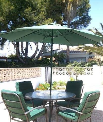Pension los claveles