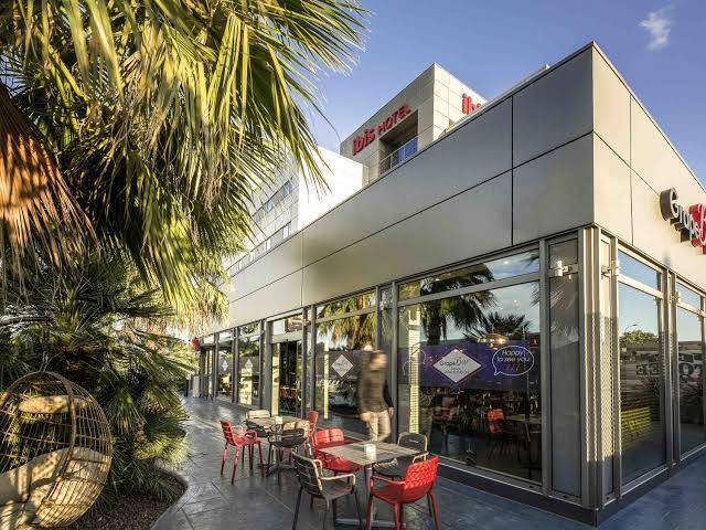 Hotel Ibis Valencia Bonaire Image