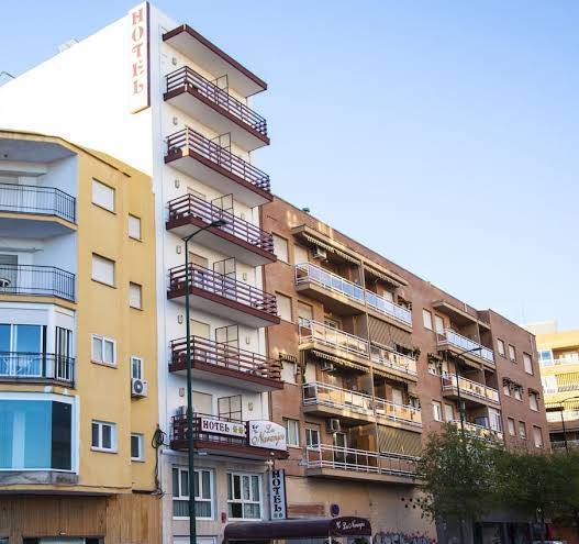 Hotel los naranjos