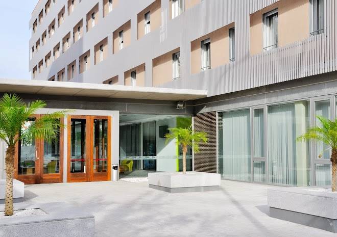 Residencia universitaria damia bonet