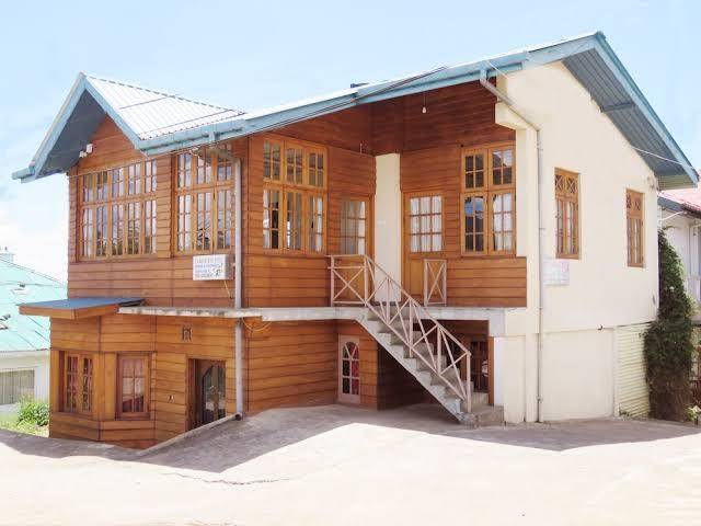 Carnation rest