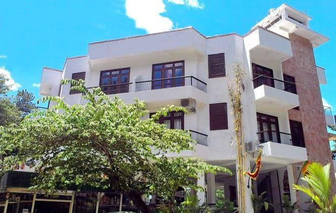 Eagle's residence