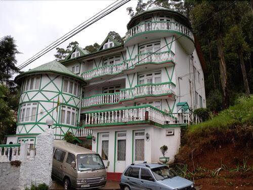 Hotel rising lion
