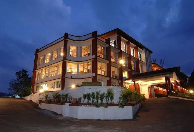 Hotel topaz kandy