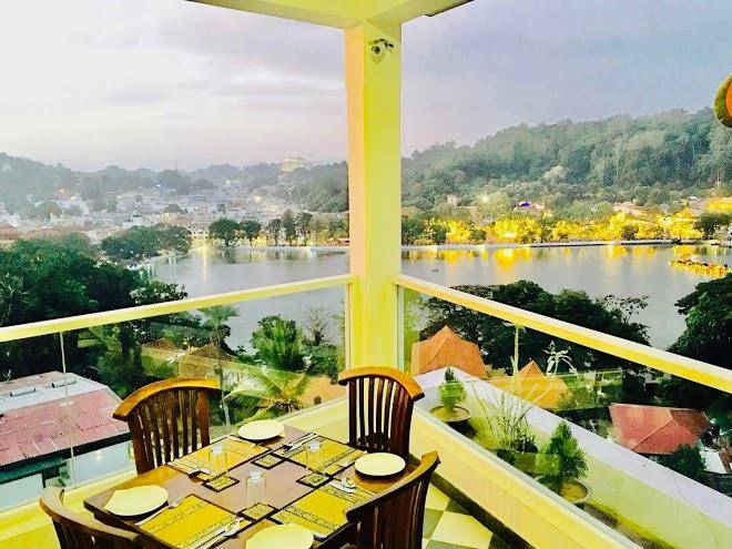 Kandy supreme hotel