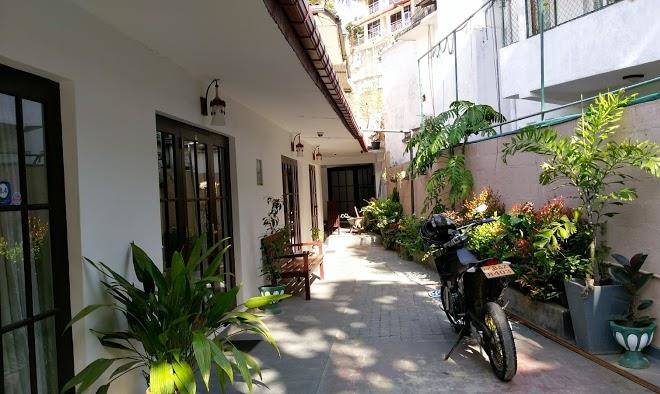 Kandy waters hotel