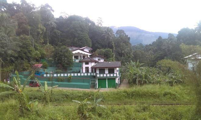 Kandyan turquoise