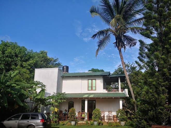 Shashin lake resort dambulla