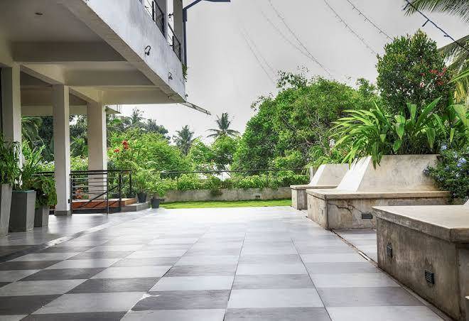 Sunrich Hotel & Restaurants Kandy Image