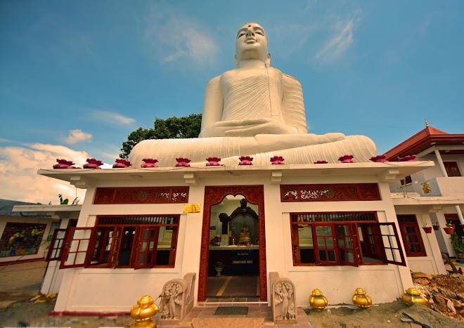 Welikande Hotel And Trekking Center Image