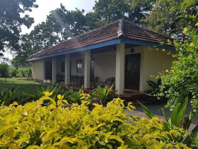 Nilaveli crystal blue hotel