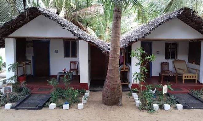 Star Rest Beach Hotel Arugambay Image