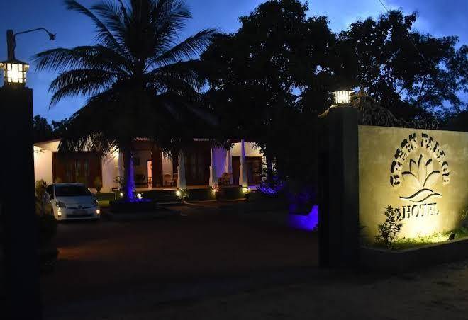 Green palace hotel