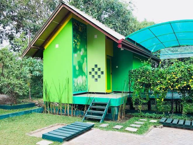 Hiru tourist rest