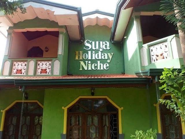 Suja Holiday Niche Image