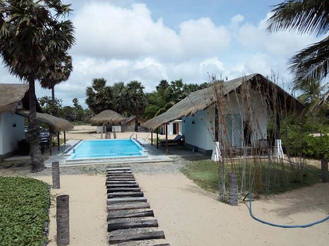 Bedrock beach bungalows kalpitiya