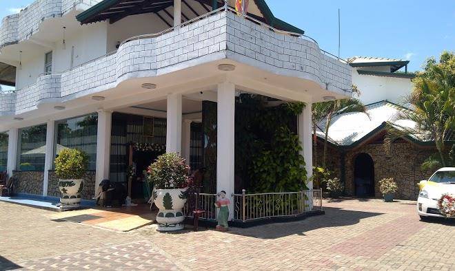 Hotel miss rose