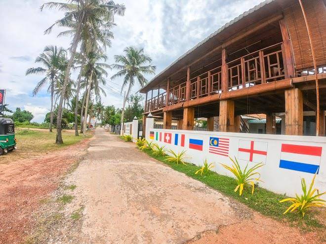 Owinro beach hotel & restaurant