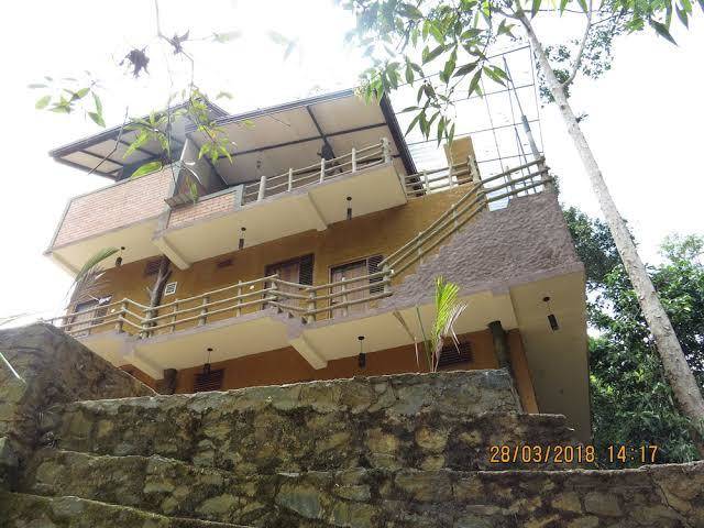Sinharaja birder's lodge