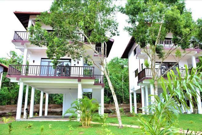 Ashansa Lagoon Resort Image