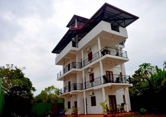 Blue sky hotel yala