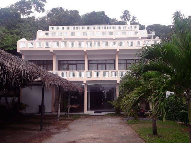 Calluna hotel mirissa