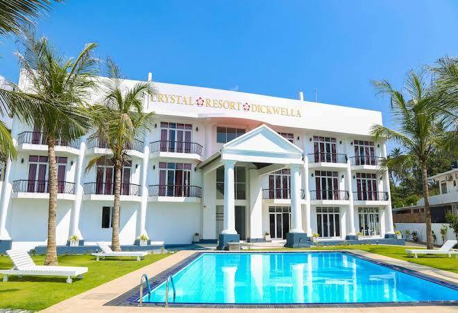 Crystal resort dikwella