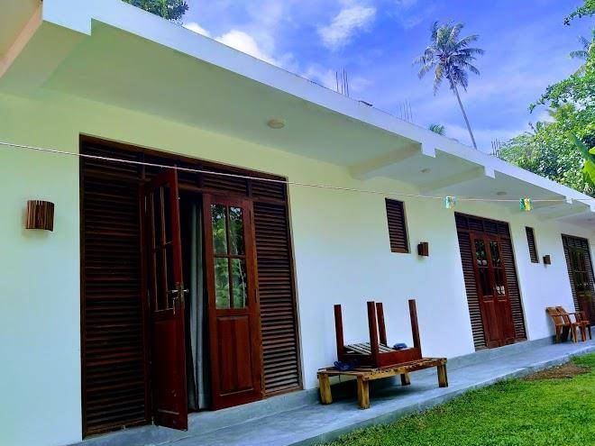 Lasatha Surf Madiha Image