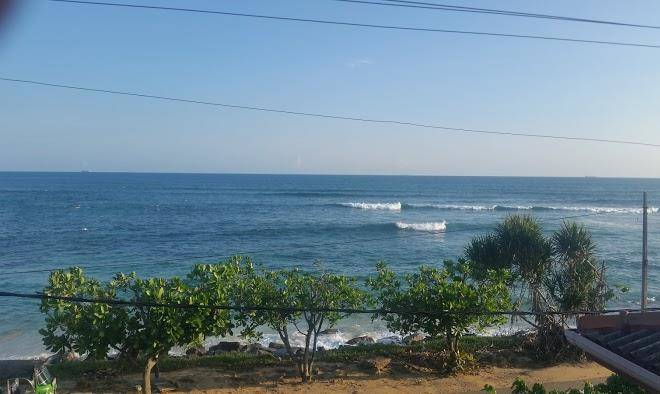 New surf paradise bungalow