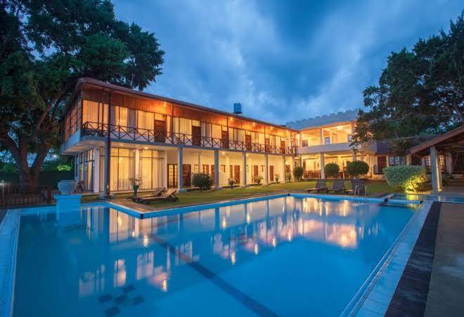 Oak ray lake resort tissa