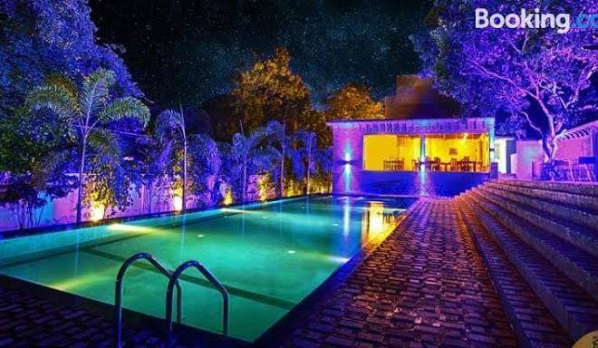 Hotel grand detagamuwa