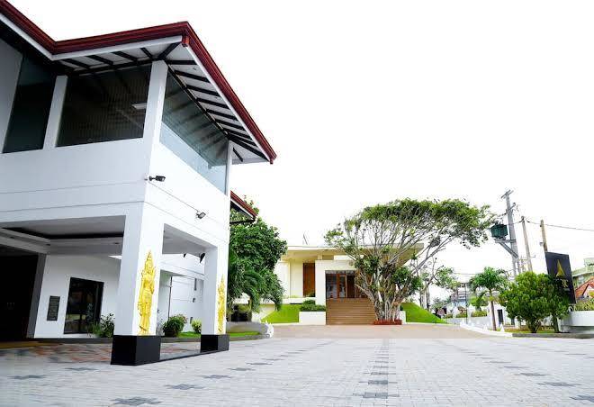 Golden Star Beach Hotel Image