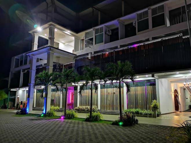 Grand opera hotel