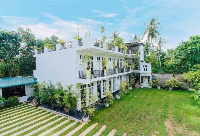 Hotel rich daziro