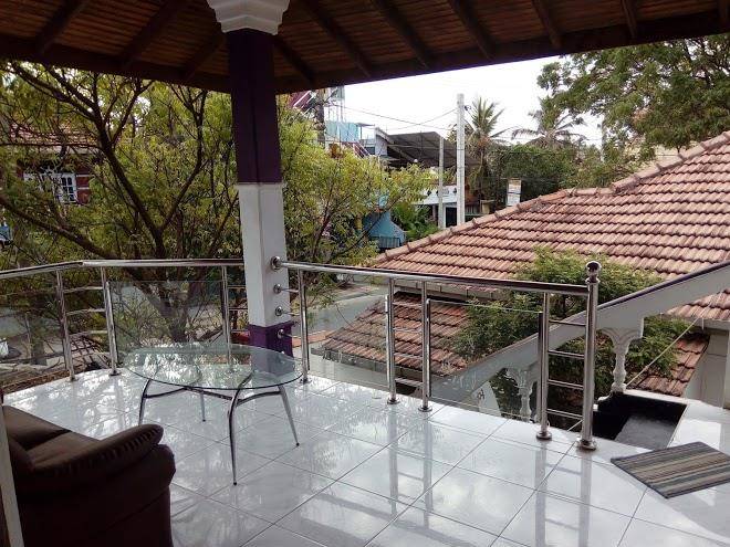 King Paradise Beach Hotel And Restaurant Image