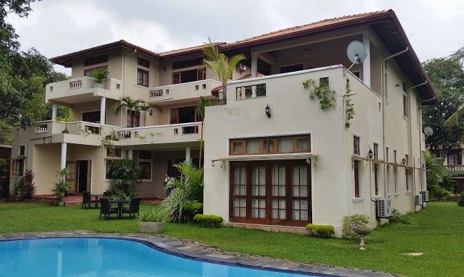 Lanka star bungalows