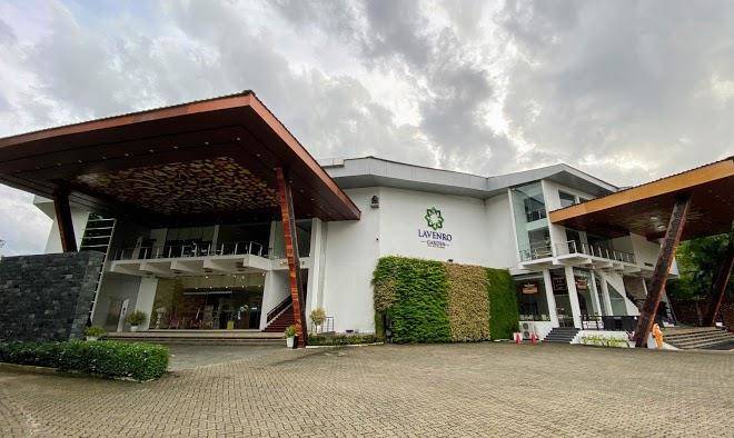 Lavenro Garden Image