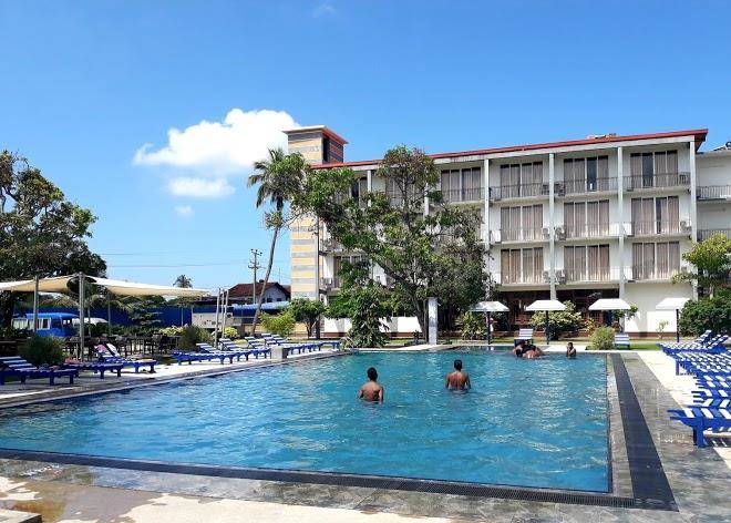 Lavinia hotel