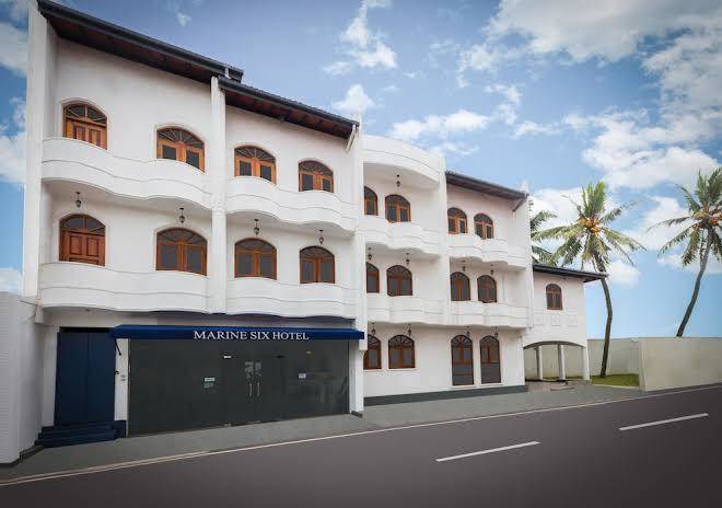 Marine six hotel