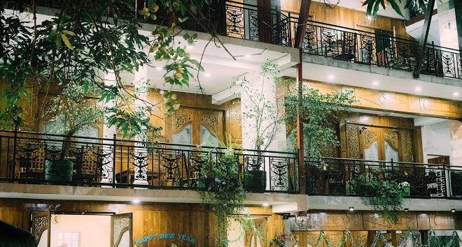 Royal hotel