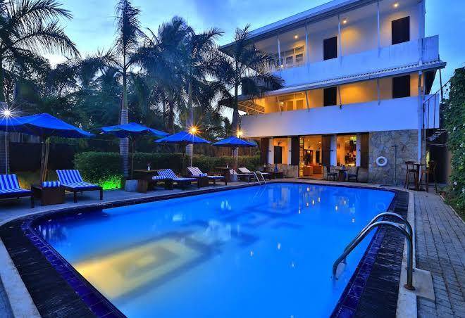 St Lachlan Hotel & Suites Image