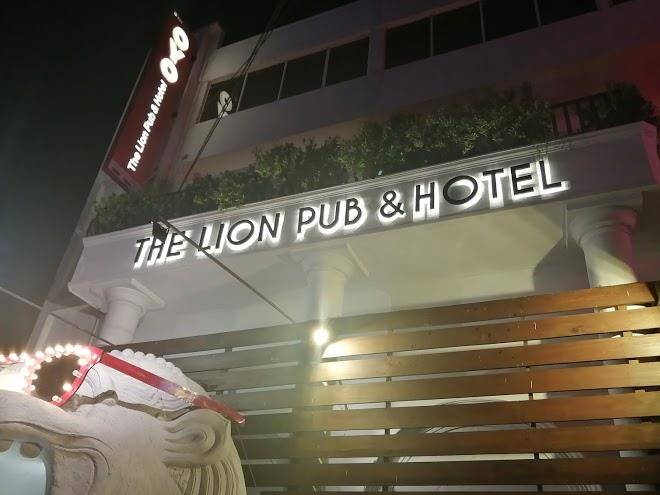 The lion pub & hotel