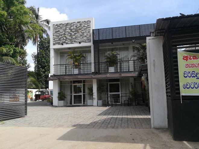 The Shady Family Hotel Image